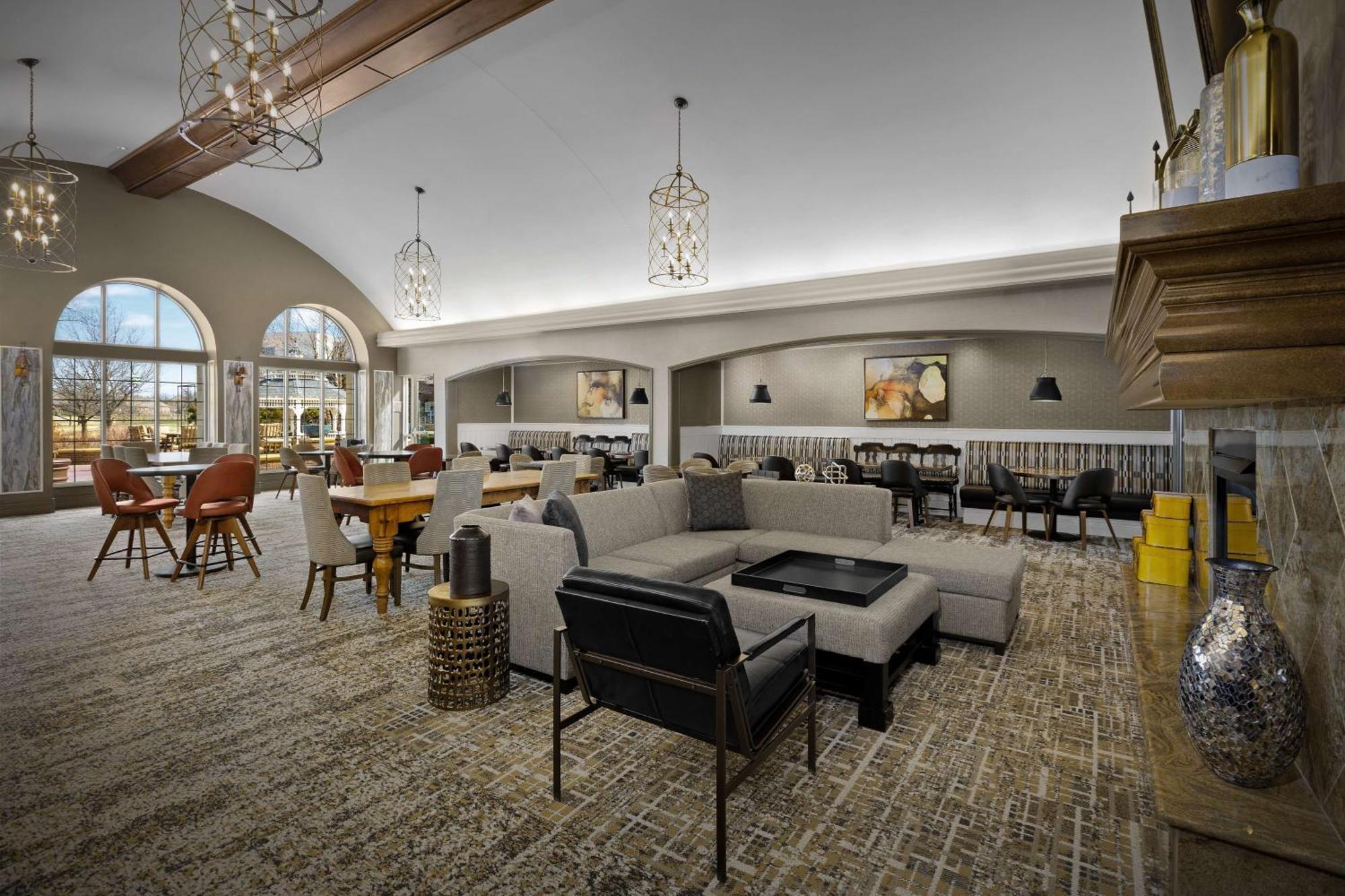 Homewood Suites By Hilton At The Waterfront Wichita Exteriör bild